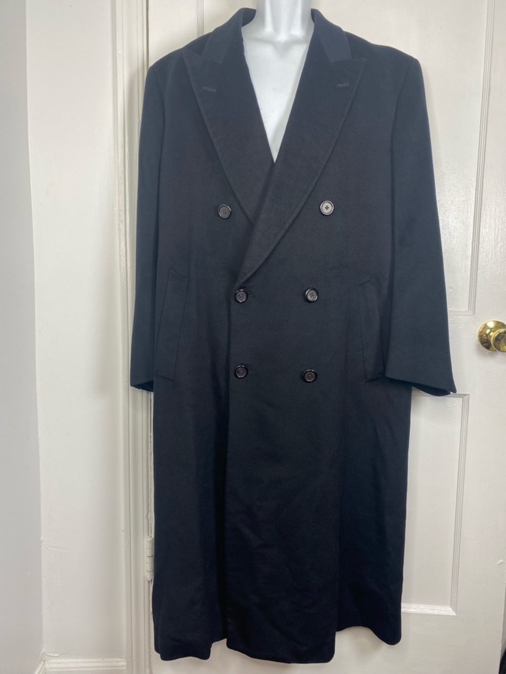Loro Piana Neiman Marcus %100 Cashmere Men's Black Double-Breasted Pea Coat